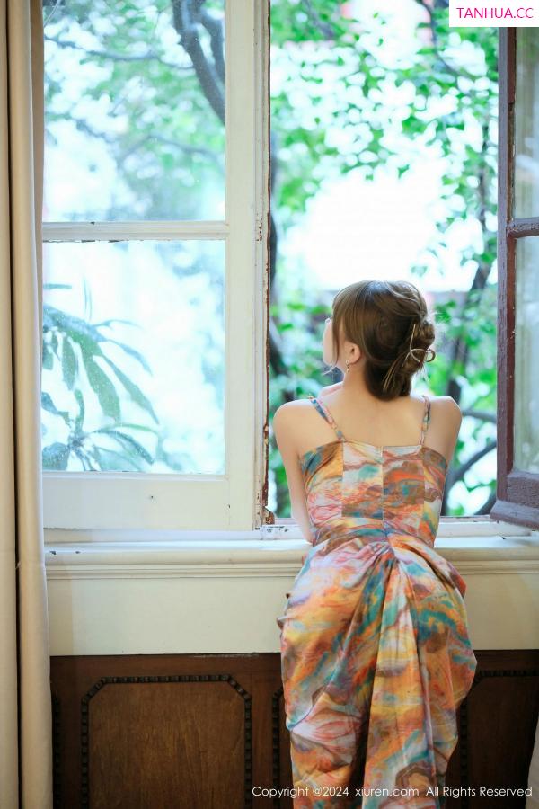   [XiuRen]高清写真图 2024.11.19 No.9465 Zoe柚柚 丝袜美腿第20张图片